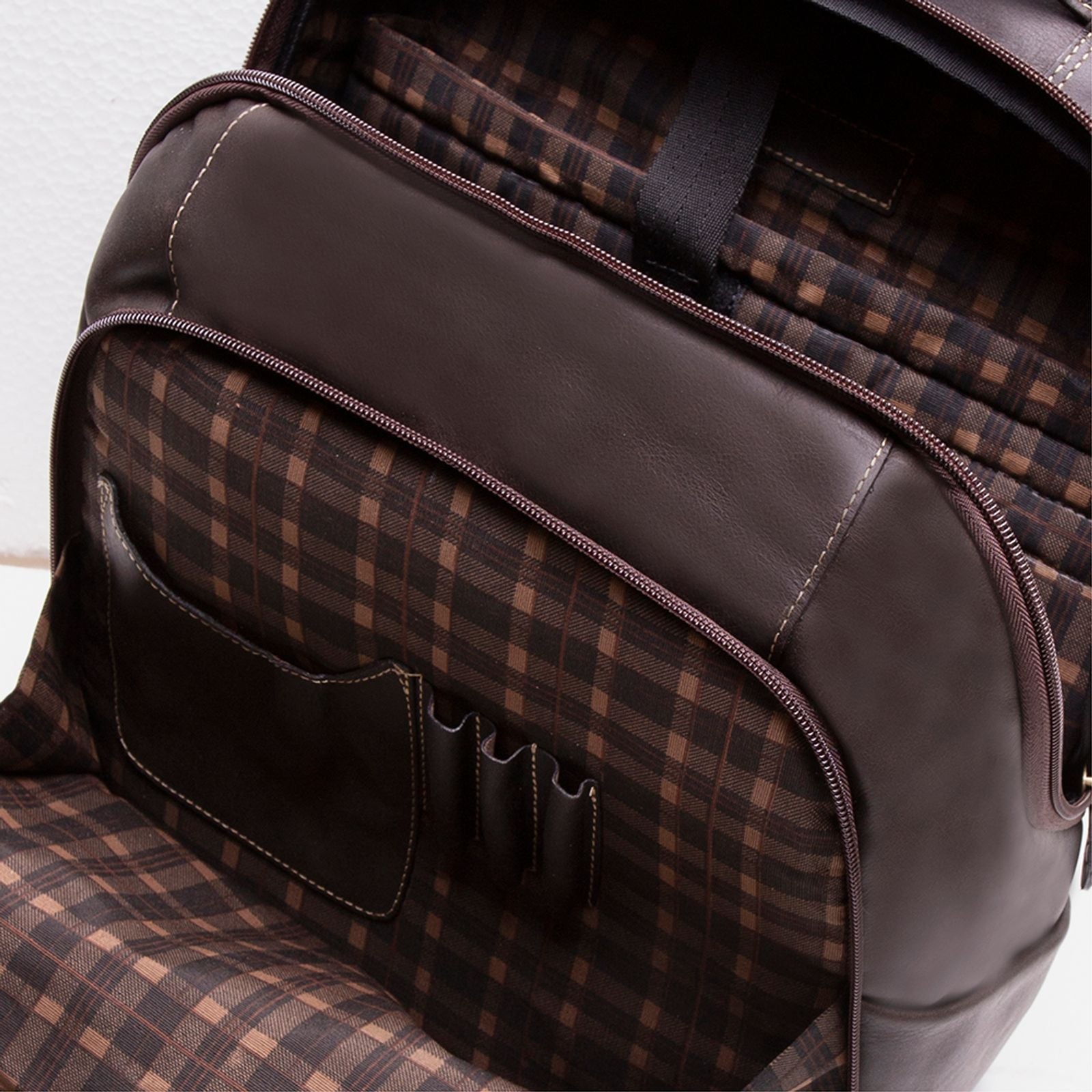 Mochila Em Couro Café