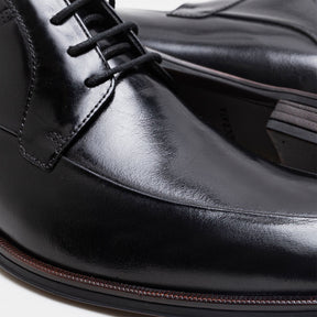 Sapato Metropolitan Clooney Preto