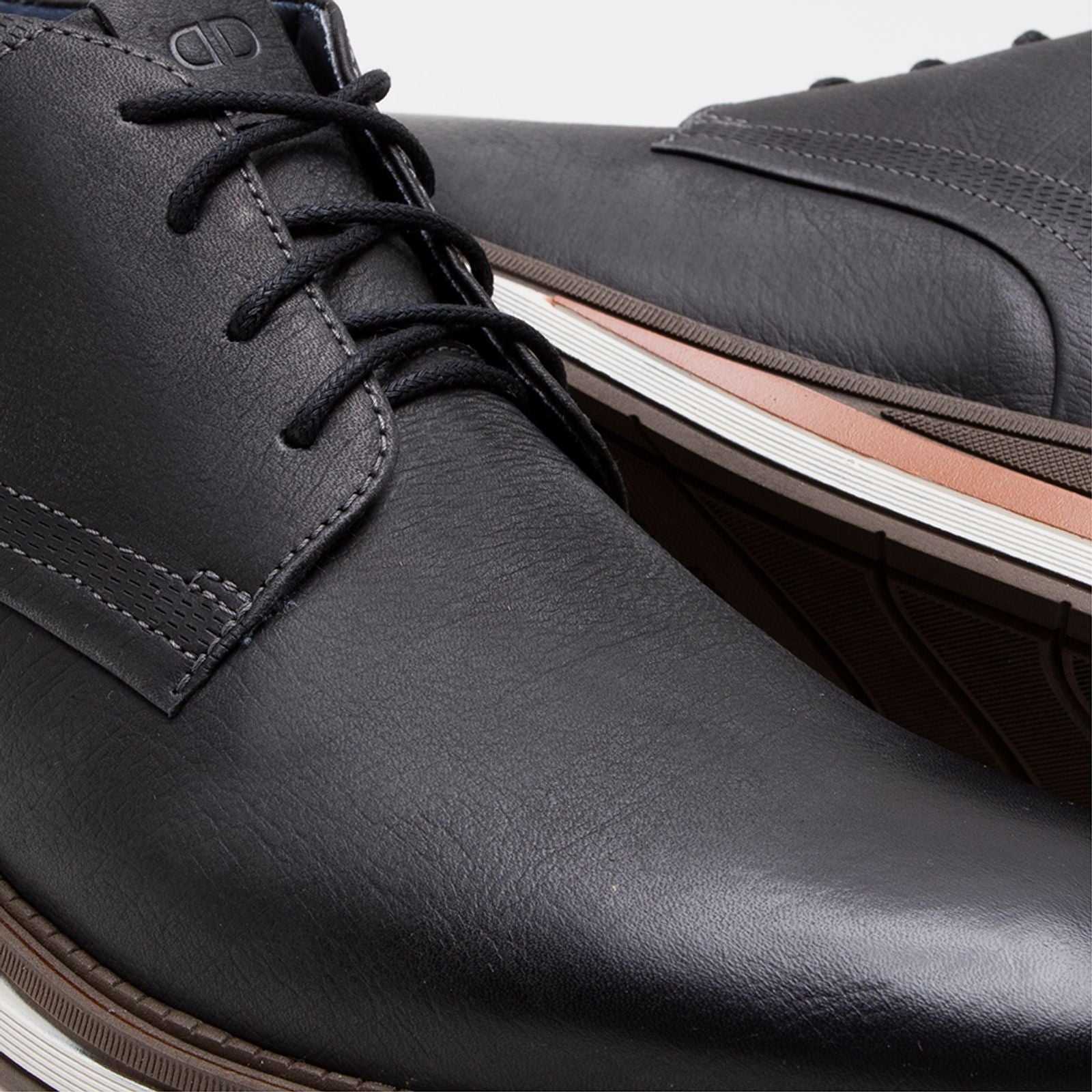 Bota Metropolitan Type Preto